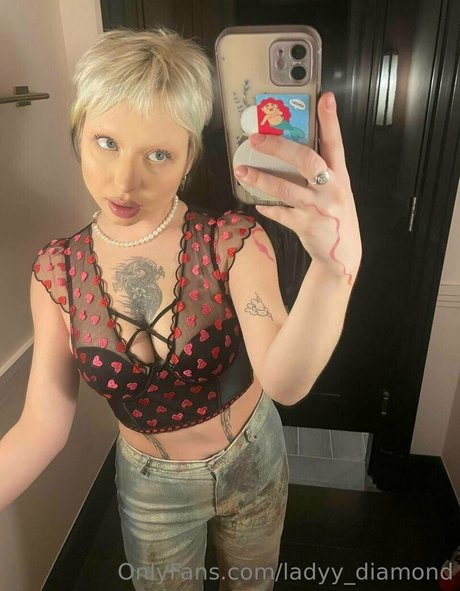 ladyy diamond modèle xxx archive