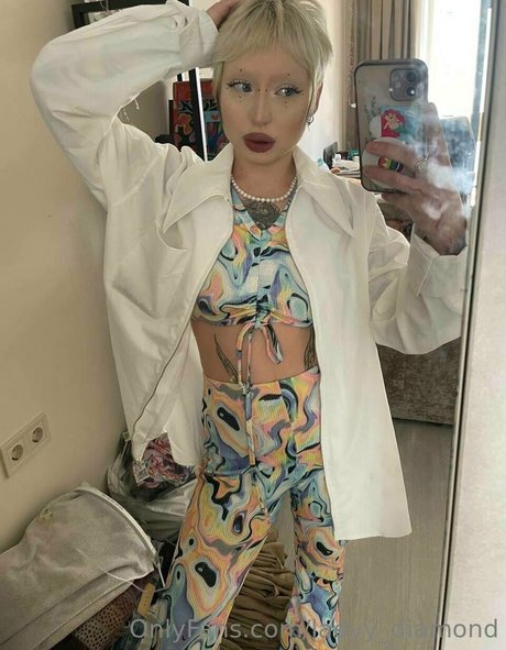 ladyy diamond mannequin galeries