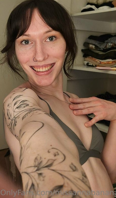 missannabanana24 actrice porno archive