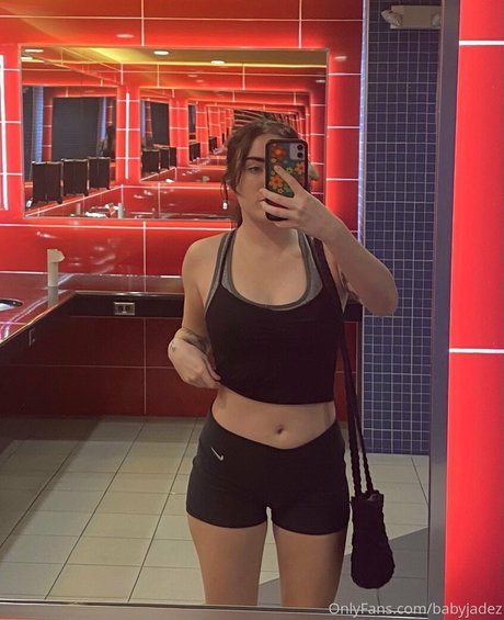 babyjadez étoile exclusive images