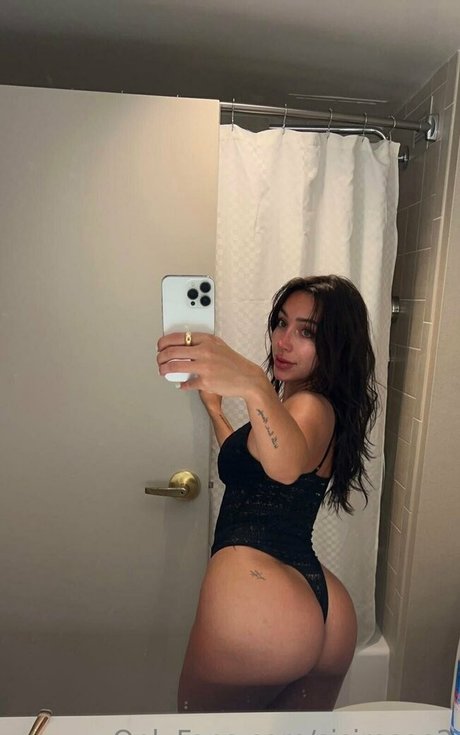 sisirosee2 modèle magnifique galerie