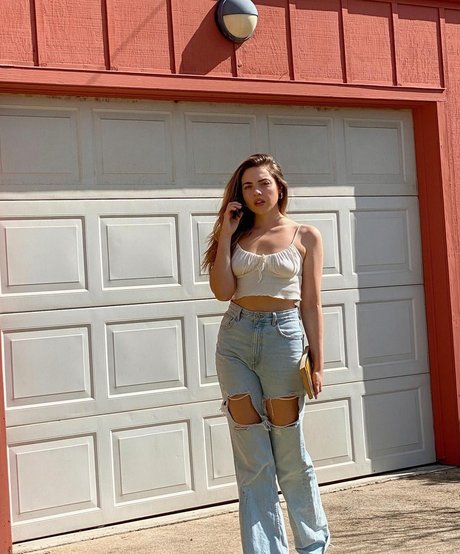 Madeleine Byrne art étoile galerie