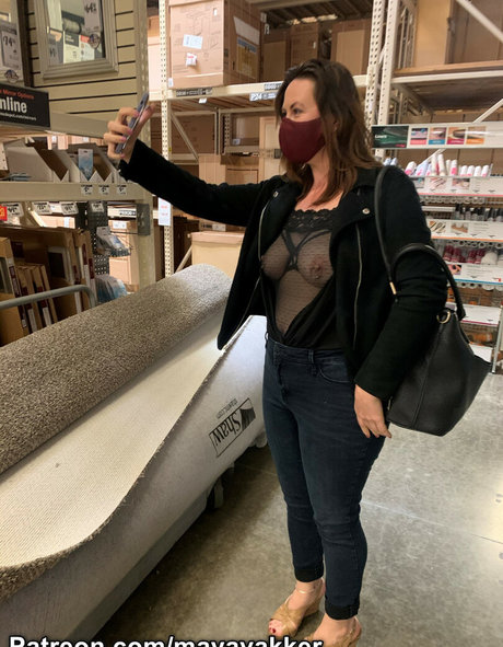 Maya Vakker actrice parfaite archive