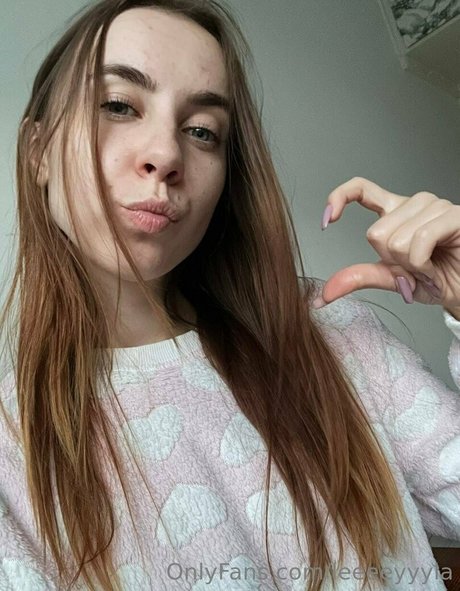 leeeeyyyla actrice érotique image