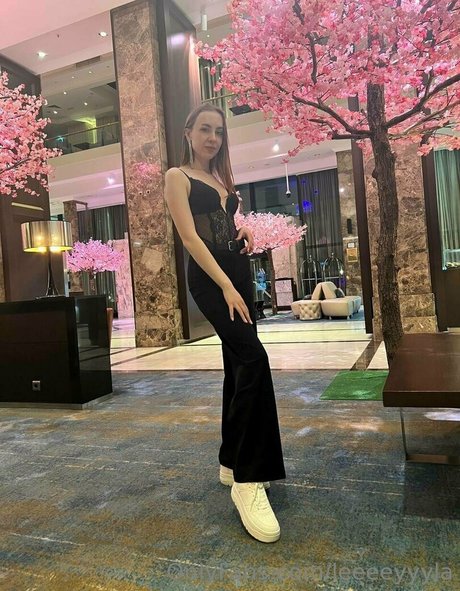 fans asiatiques célèbres jolis nus photo