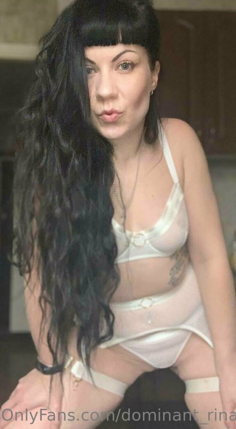 dominant rina modèle pornographique img