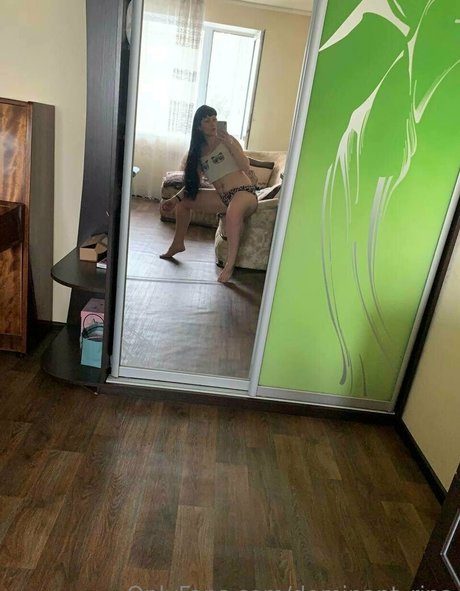 dominant rina actrice sexy galeries