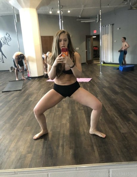 kagneylinn star du porno nue photo