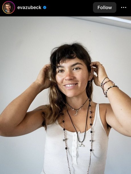 Eva Zu Beck actrice sexy photo