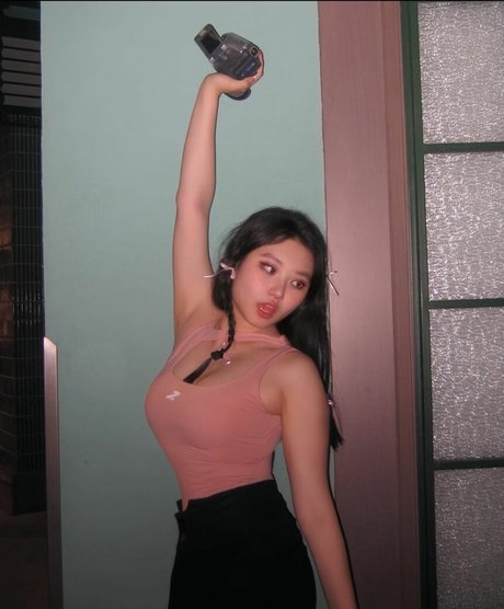 Vicki Mranrr beau modèle img