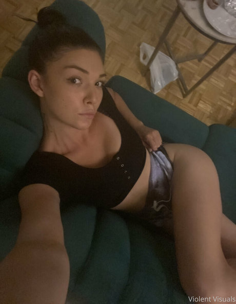 jolie ébène onlyfans chaud sympa image