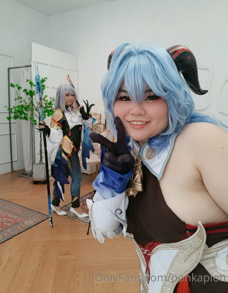 blonde aux gros seins onlyfans belle qualité des photos