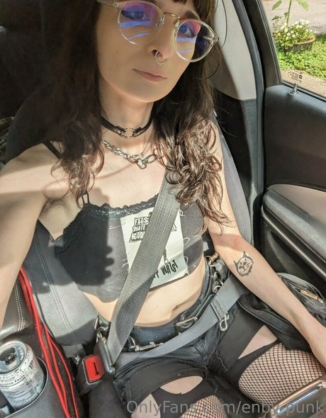 enby punk jolie étoile photo