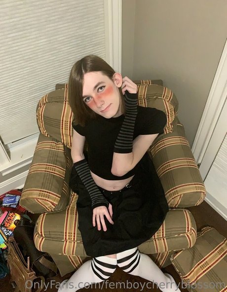 fans de gros seins asiatiques uniquement art supérieur img