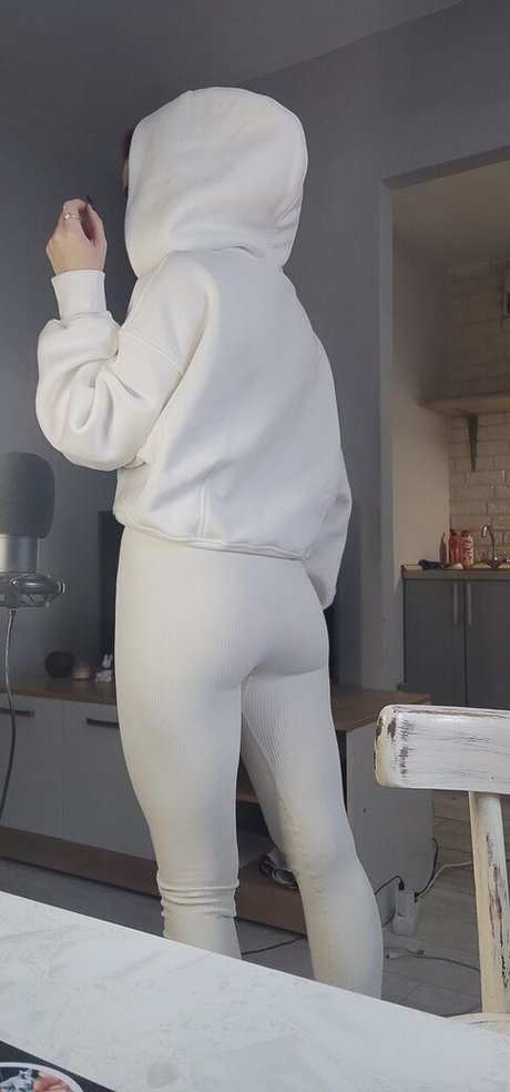 anastasiagost art étoile galeries