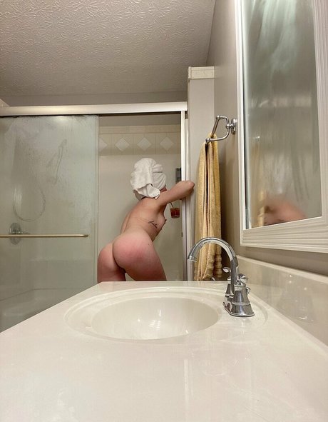 nevamore étoile chaude galeries