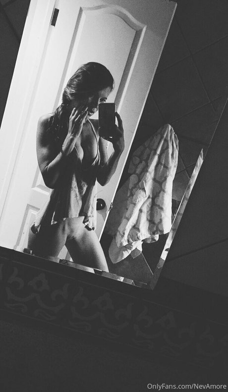 nevamore star du porno galeries