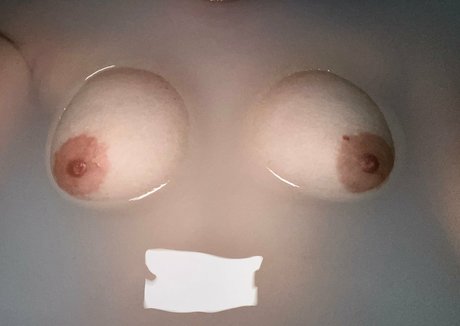 lingerie milf uniquementfans haut érotique images