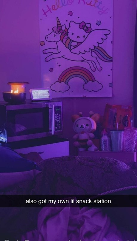 blonde aux gros seins onlyfans bel art galeries