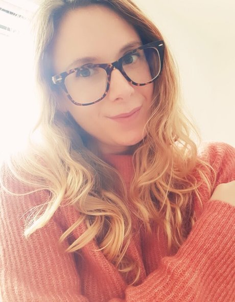 ellyedelweiss modèle exclusif photo