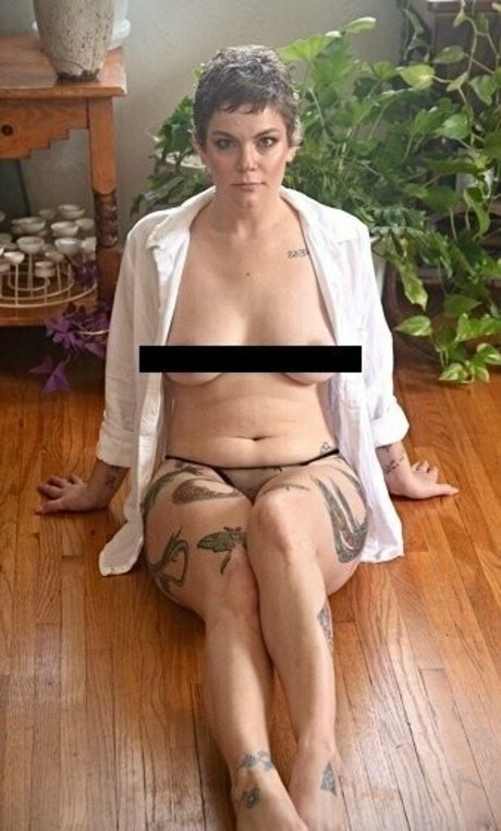 épouse pute onlyfans sexy nue des photos