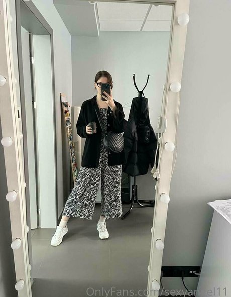 bang uniquementfans belle définition galeries