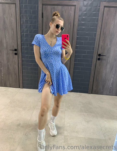 ébène sexy onlyfans belle chaude image