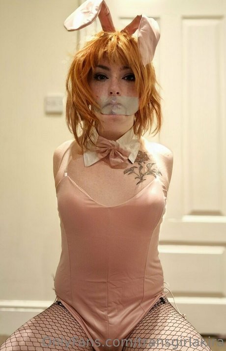 transgirlakira étoile exclusive photos