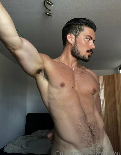 efureimu modèle exclusif galeries