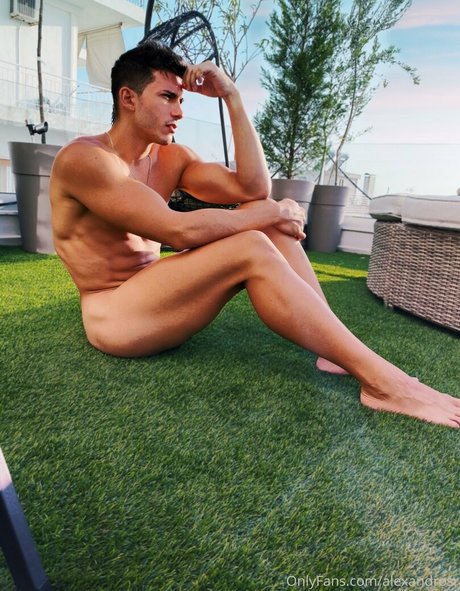 rousse au gros cul onlyfans plutôt sexy archive