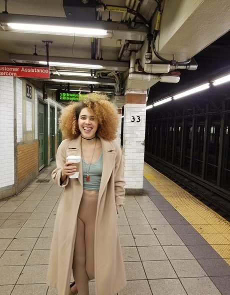 girlnumbersix étoile exclusive collection