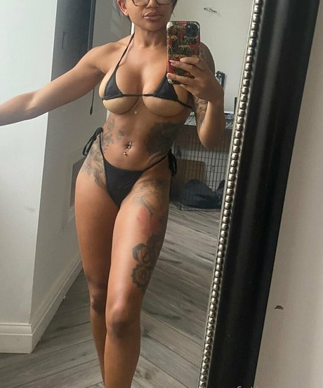 papa vip onlyfans assez érotique des photos