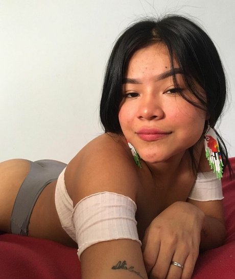 yesibeth 02 étoile sympa image