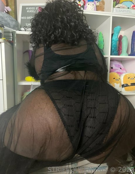 cuisses épaisses onlyfans art chaud collection