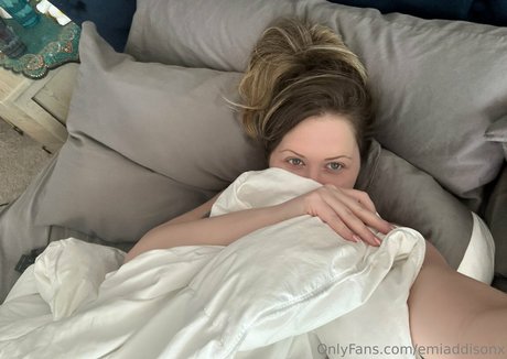 emiaddisonx star du porno hd img