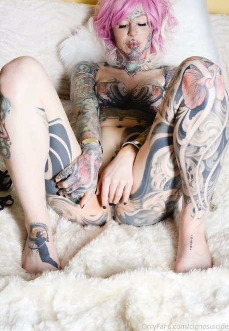 cignosuicide actrice collection