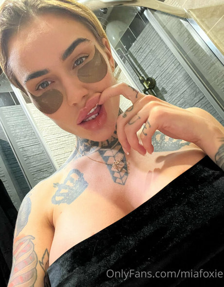 filles emo onlyfans nu parfait photo