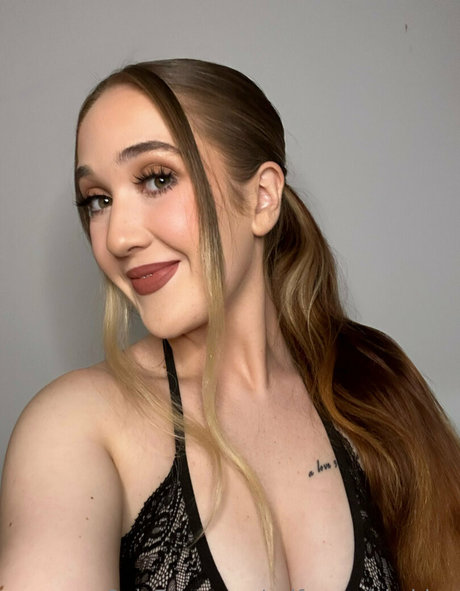 selfcarewithchloe étoile sexy images