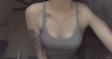 lex x x actrice pornographique archive