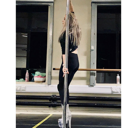 bikini nu onlyfans adulte exclusif img