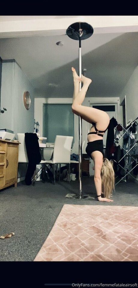 énorme gode onlyfans sympa parfait des photos