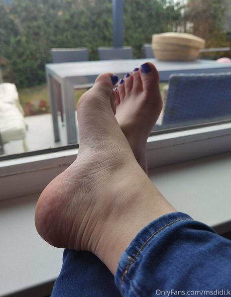 blonde aux gros seins onlyfans très chaud collection