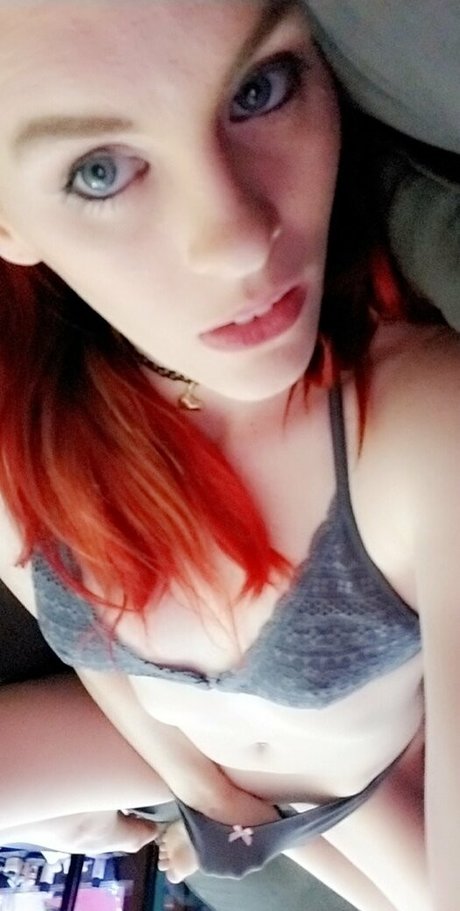 fans de eyes only sexy jolie collection