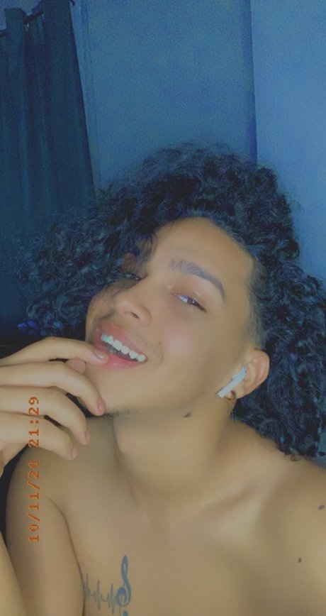 Juicy Juicy modèle exclusif image