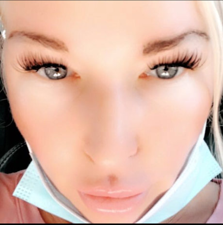 Mia Foxx jolie actrice galerie