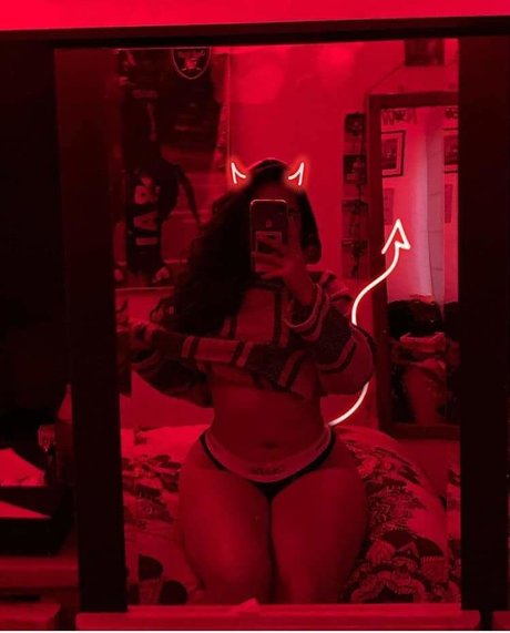 Bela Alvarado actrice adulte galerie