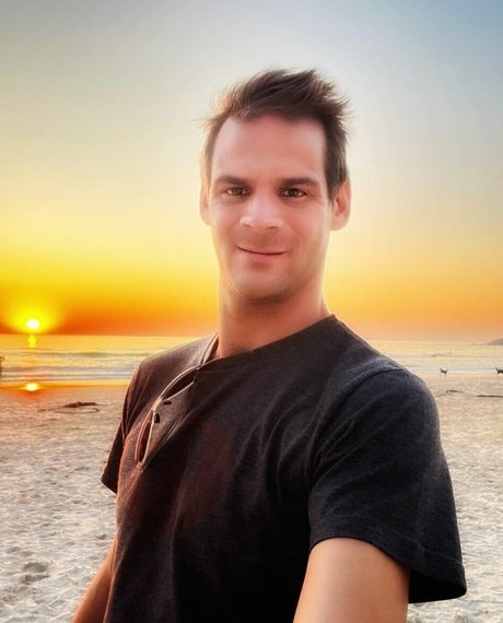 Mike Purley étoile adulte galeries