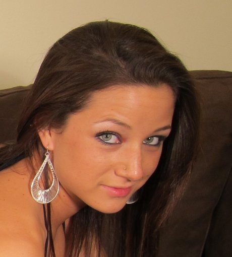 Charity Bangs Free art de star du porno img