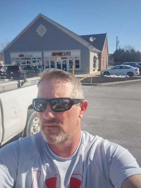 Mike benjamin actrice chaude img