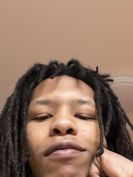 CompetitiveT_ modèle pornographique photos